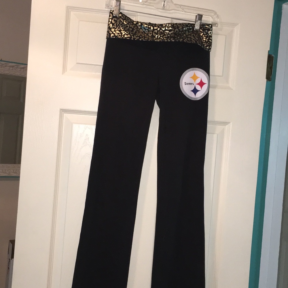 Victoria’s Secret Pink Steelers yoga pants